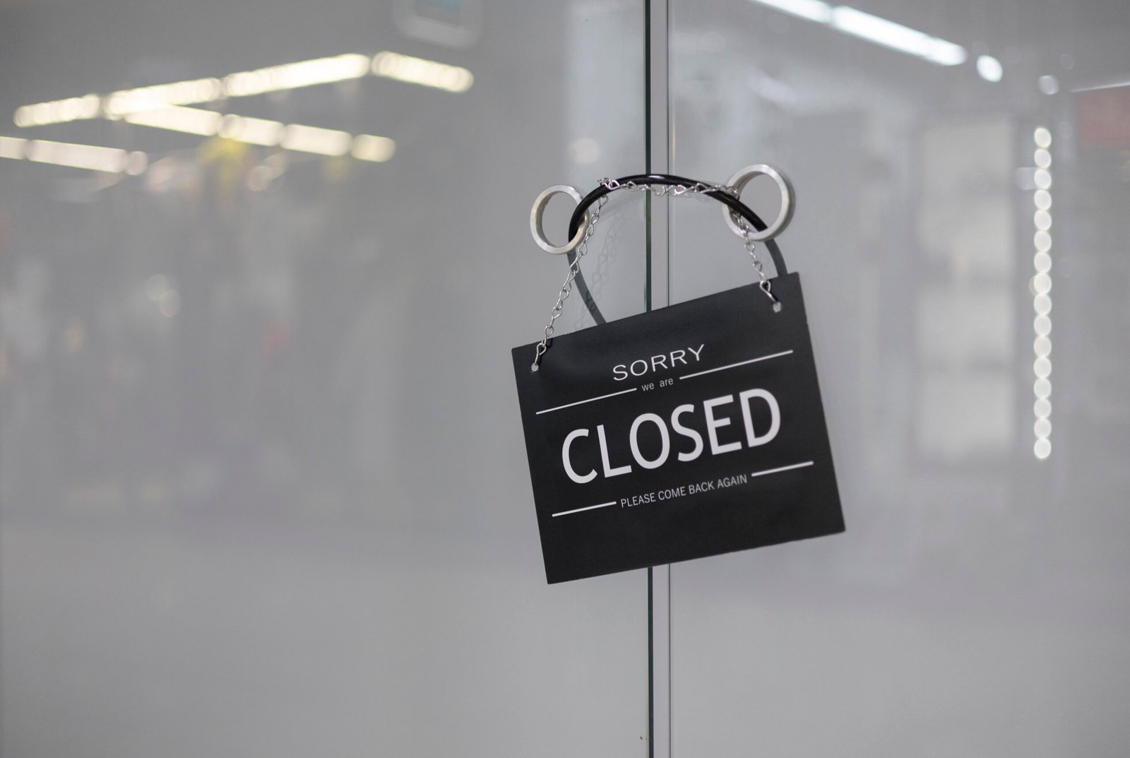 Le Banche scompaiono? Ecco come proteggere il tuo denaro!